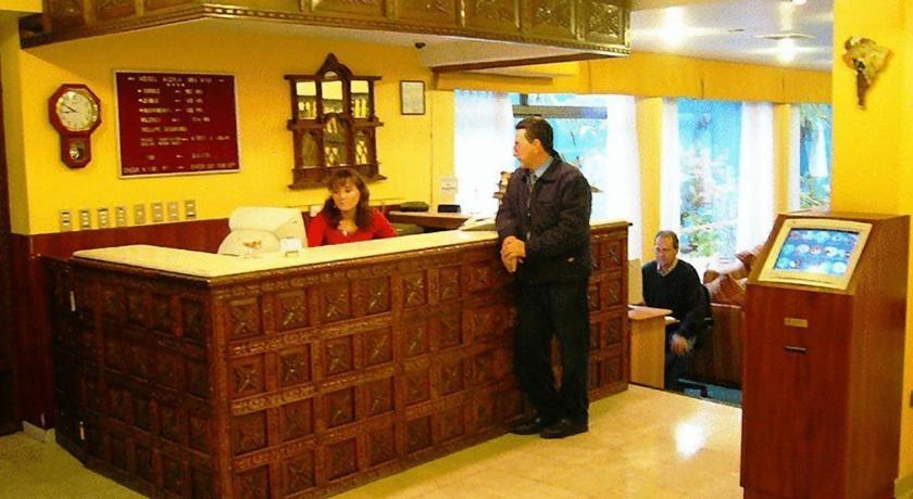 Hotel Alcala Del Rio Santiago Dış mekan fotoğraf